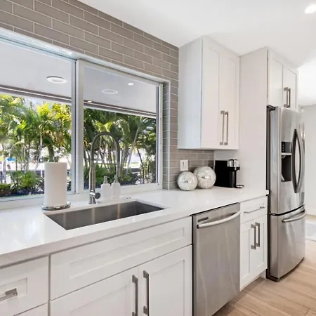 Villa Waterfront Heated Pool Hot Tub à Fort Lauderdale Extérieur photo