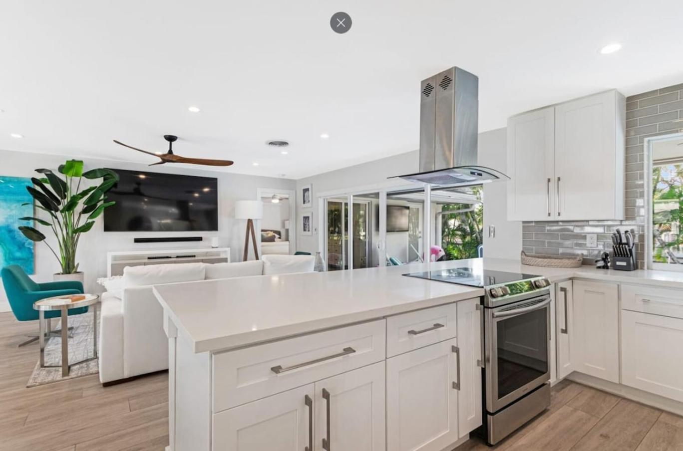 Waterfront Heated Pool Hot Tub Holiday home Fort Lauderdale